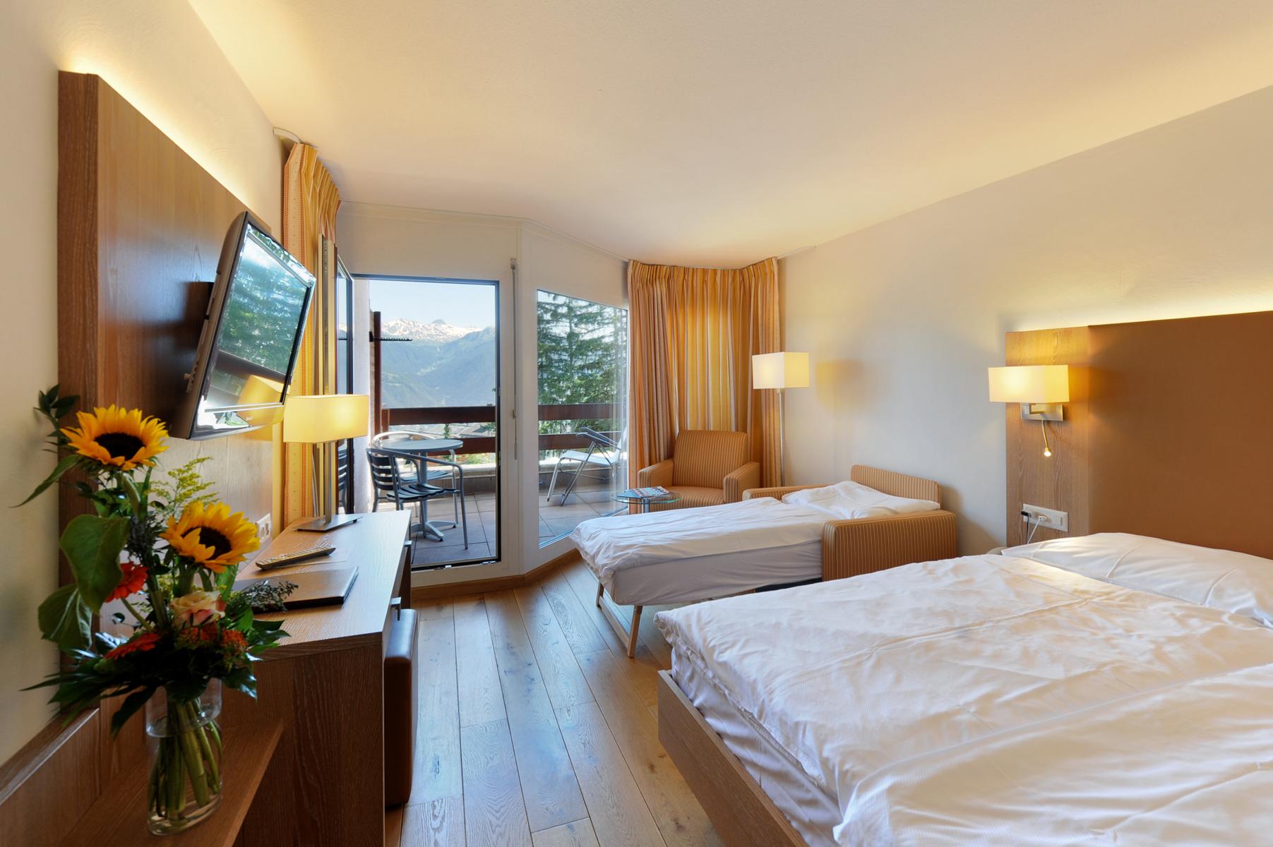 Helvetia Intergolf - Appart Hôtel Crans-Montana - Chambre familiale ... Helvetia Intergolf - Appart Hôtel Crans-Montana - Chambre familiale ...