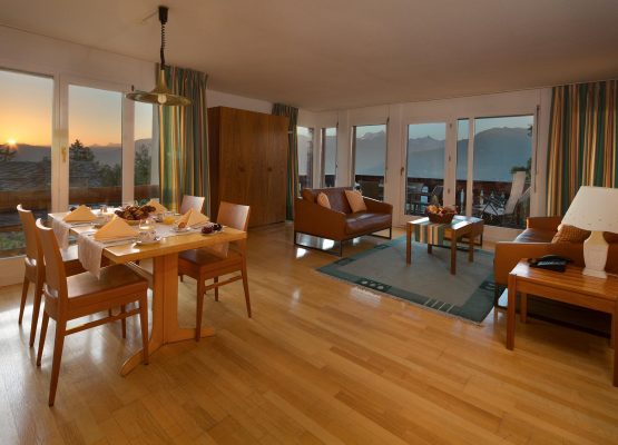 Helvetia Intergolf Appart Hôtel Crans Montana King Suite